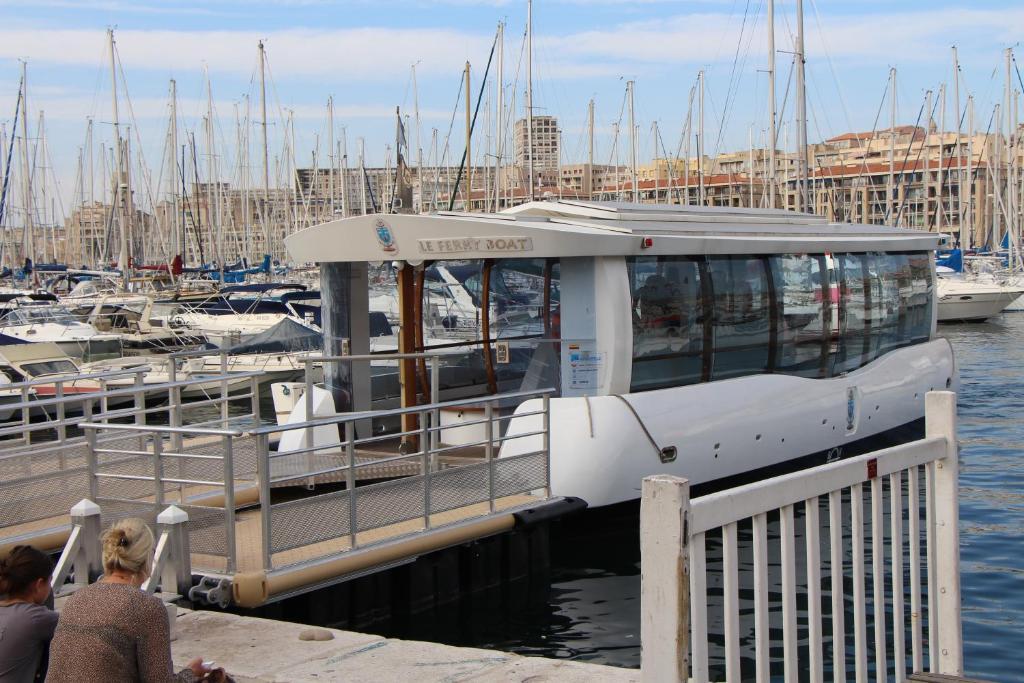 Апартаменты Escapade Vieux-Port Марсель Экстерьер фото